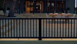 Deckoraotrs_Dekorators_CXT_Pro_Colonial_Composite_Railing_System_Example_Idea_With_Lights