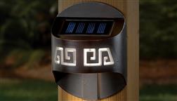 Deckorators_Outdoor_Solar_Lighting_Post_Pathway_Light_LED_Accent_Laybrinth