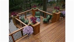 Dekorators_Deck_Example_Glass_With_Aluminum_Balusters_Wooden_Deck_Woods