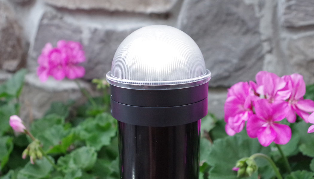 Round post cap lights deals
