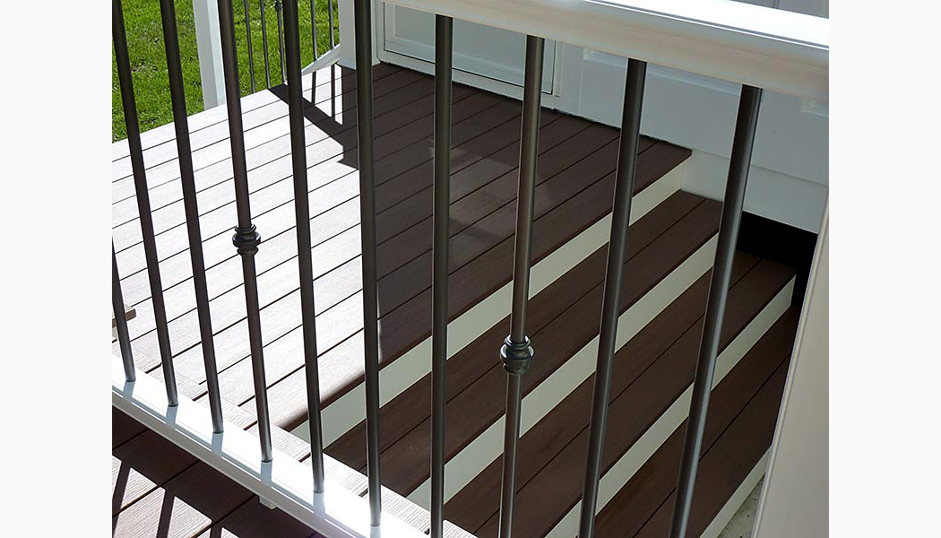 CXT Pro Contemporary White Composite Deck Railing by Deckorators