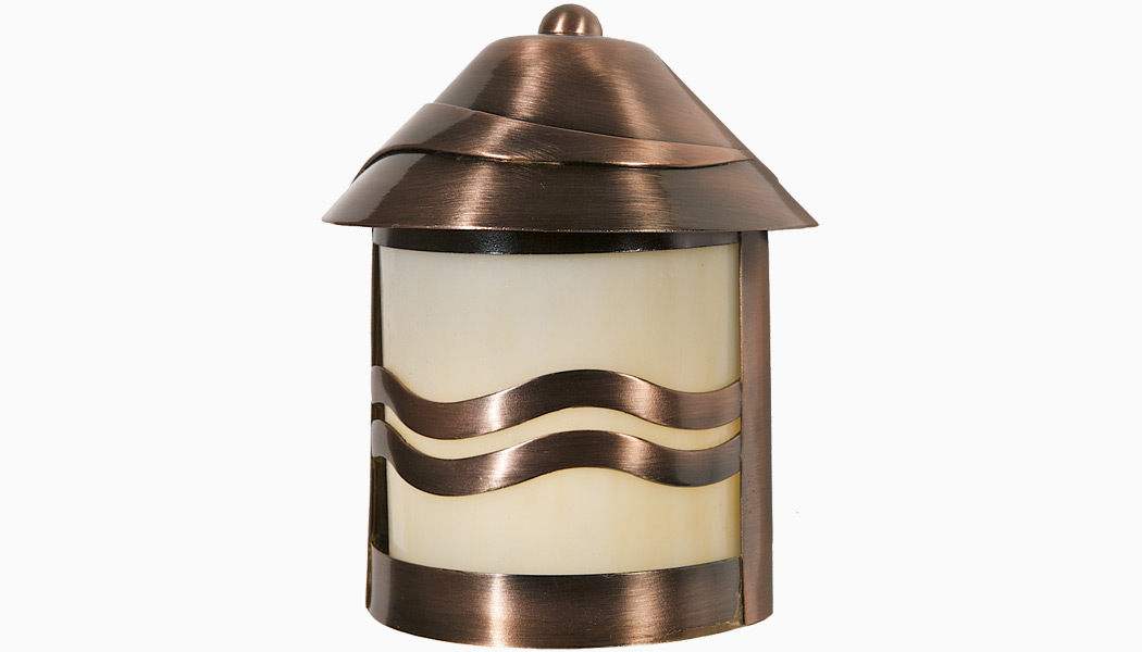 Lake Powell Low Voltage Rail Lighting by Highpoint Deck Lighting